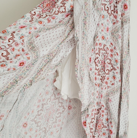 Ebby and I floral dress - Picture 5 of 6